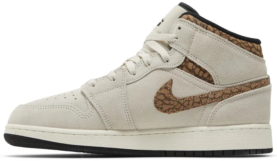 AIR JORDAN 1 MID SE LT OREWOOD BRN METALIC GOLD