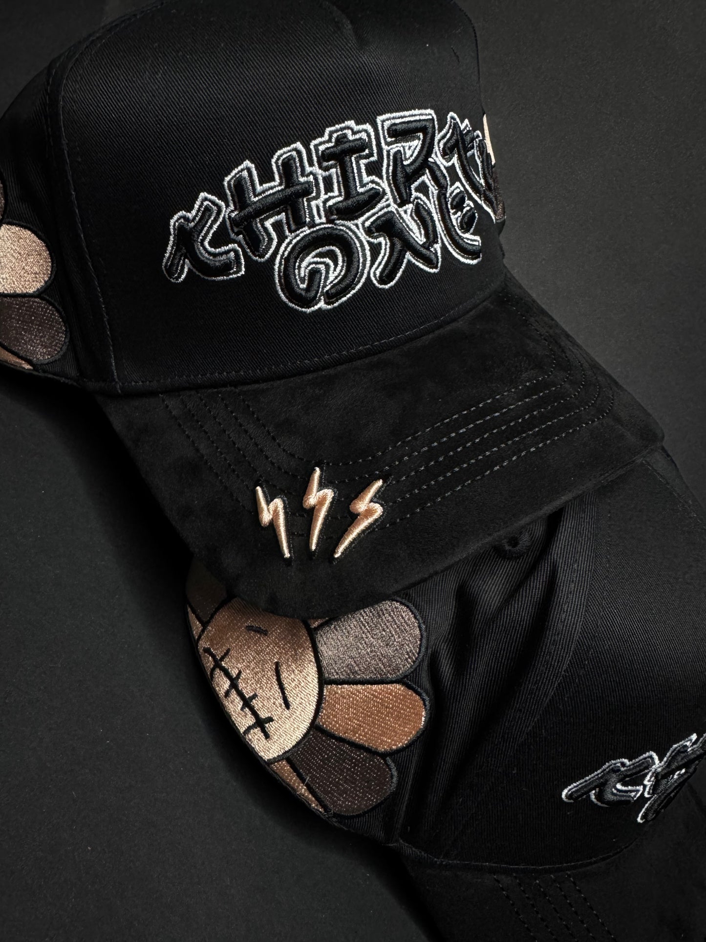 31 HATS "MURAKAMI" DROP 31 CLASS