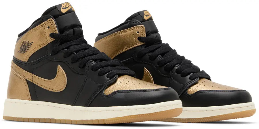 NIKE AIR JORDAN 1 RETRO HIGH OG BLACK/ METALIC GOLD