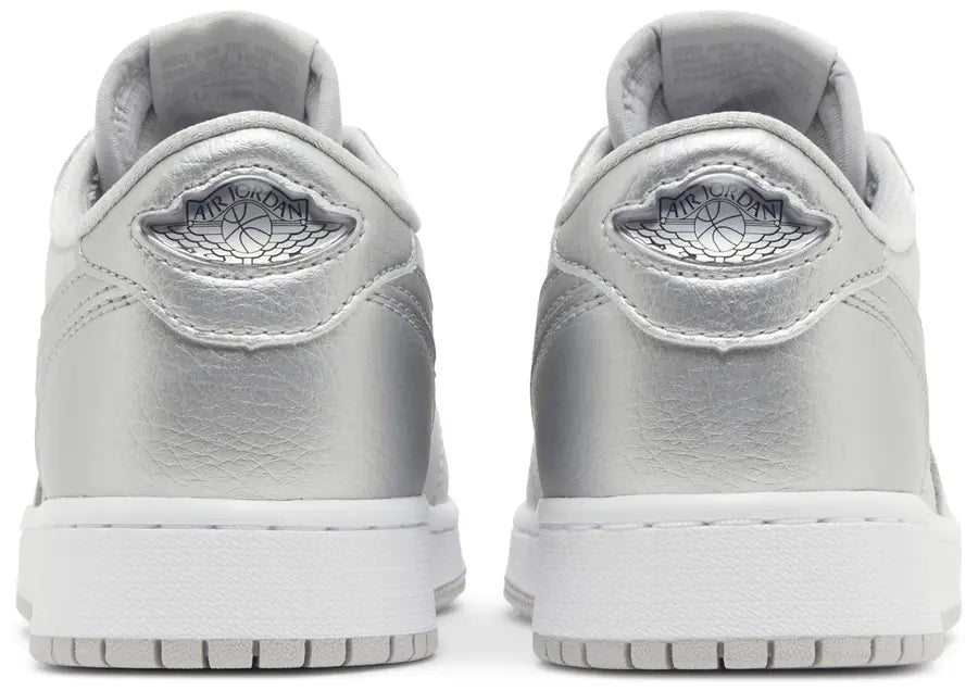 AIR JORDAN 1 RETRO LOW OG NEUTRLA GREY/METALLIC SILVER