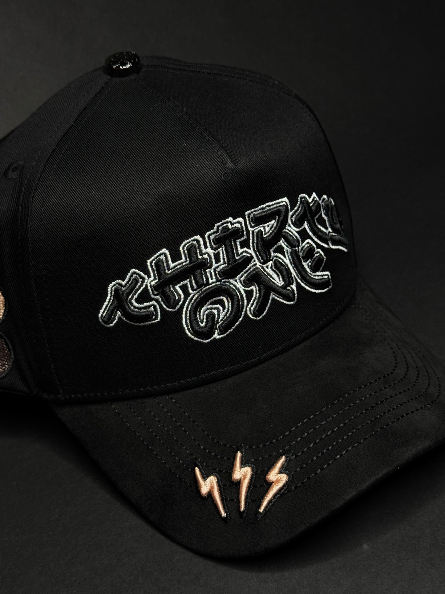 31 HATS "MURAKAMI" DROP 31 CLASS